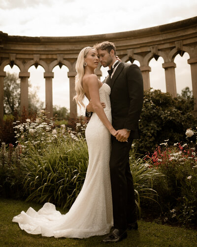 Wedding photos in forest