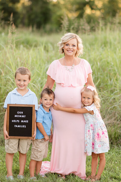 Surrogate Photo shoot with kids at park by Michelle Lynn Photography in Louisville, Kentucky