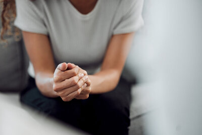 Female engaging in EMDR therapy with her EMDR therapist in Denver