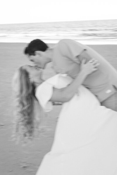 grainy-beachside-couple