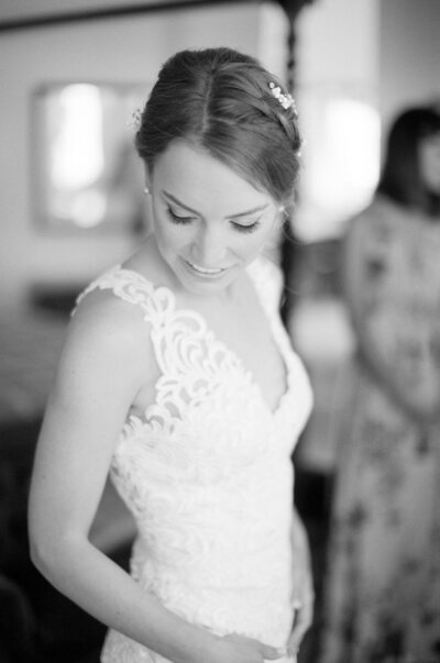 Couple kisses after a memorable ranch wedding in Oregon Wine County.