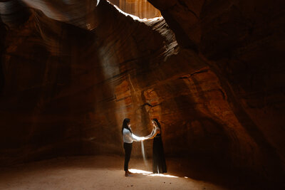 how to elope in antelope canyon