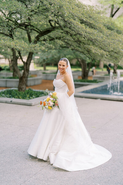 bride hugging father