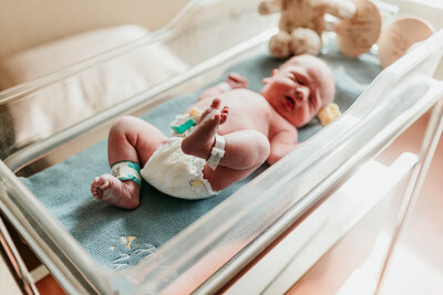 NWA fresh 48 photographer, baby hospital photos Northwest Arkansas, best fresh 48 photography near me