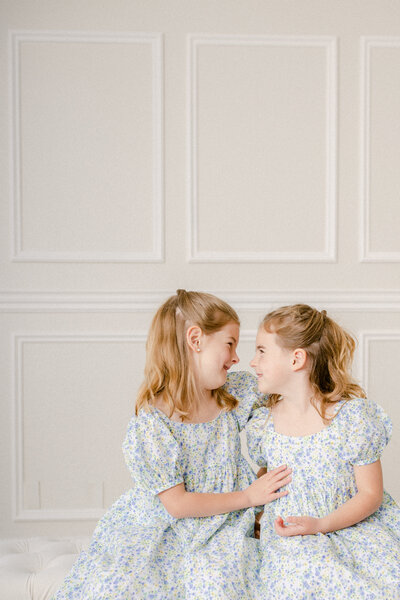 Orange County Minimalist and Natural Family Photographer in Irvine