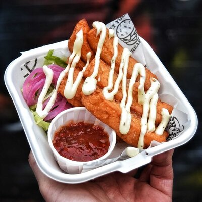 Halloumi Fries with chili dip smothered in mayonnaise in a street food tray