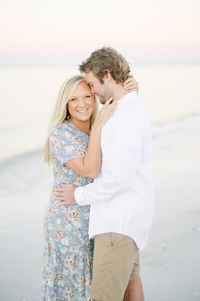 photographer minneapolis with husband on beach