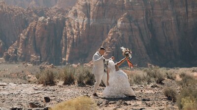 A destination wedding videographer captures this fun Utah wedding couple.