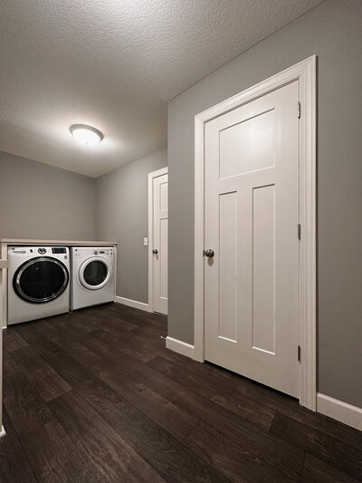 Custom Laundry Room Design