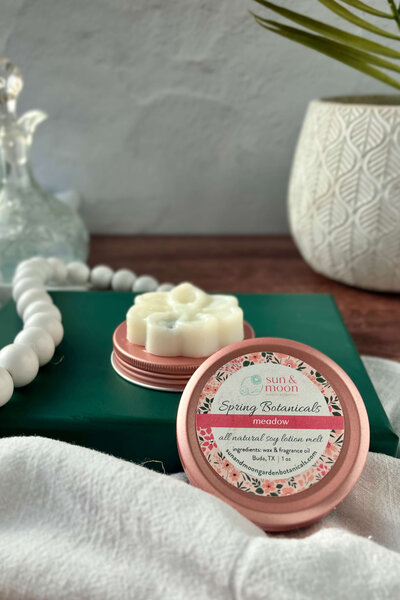 sun-and-moon-garden-botanicals-spring-707