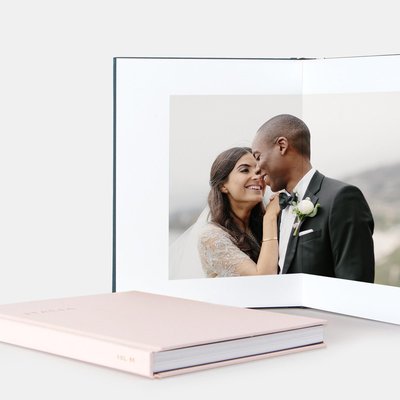 layflat-main01-pink-photo-book-couples_2x_2