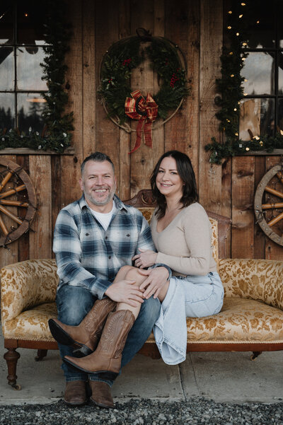 Couple-farm-on-bench