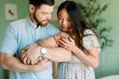minneapolis-newborn-photographer-bauer-creative (14)