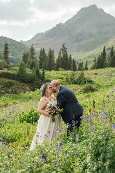 Design Your Dream Adventure Elopement with Sam Immer Photography's Personalized Elopement Photography Services.