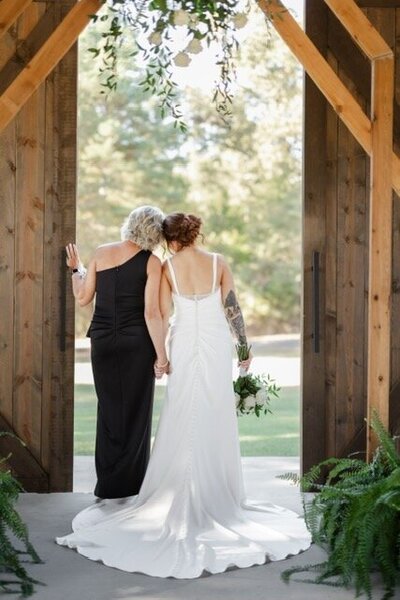bridal suite decorating ideas reception table decorations mother daughter dance mother of the bride dress