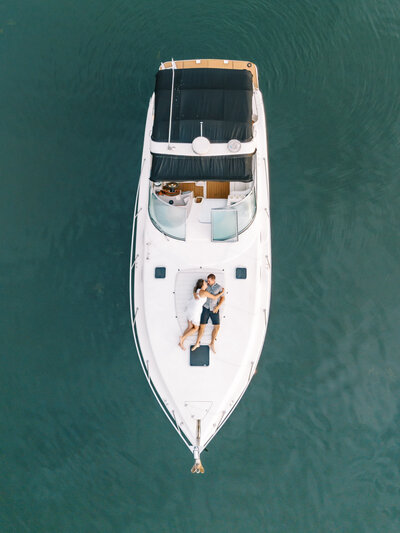 eastern shore engagement photographer boat