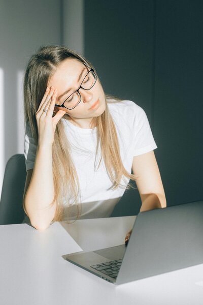 gestion-de-l-anxiété-claire-maugy-stress-angoisse-femmes-psychologie-coaching