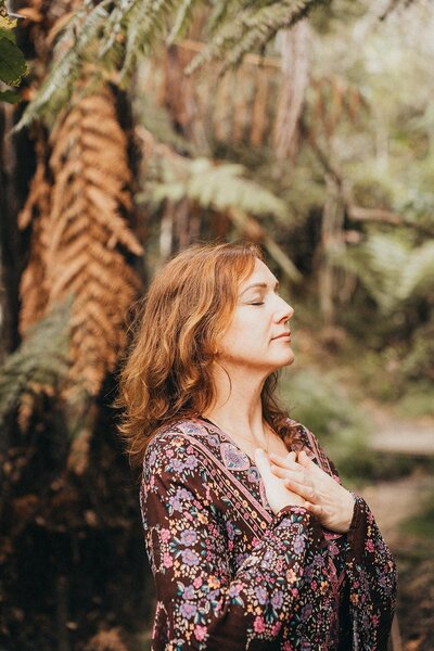Restore balance and relaxation with Reiki Energy Healing by Noelle Brevet. Experience deep relaxation and energy flow restoration.