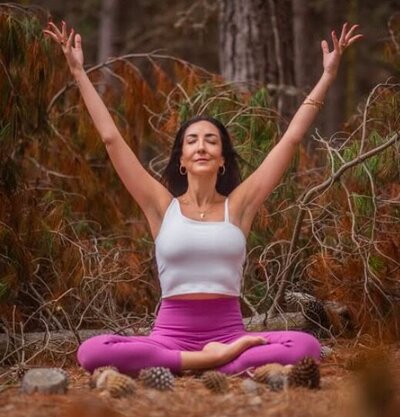 Magnets, candles, and healing props used in Camila’s biomagnetism and yoga therapy sessions.