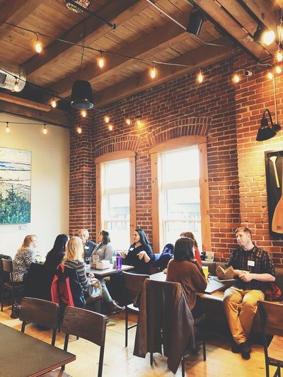 43741213_10100492641973735_8697908369014390784_o (1)