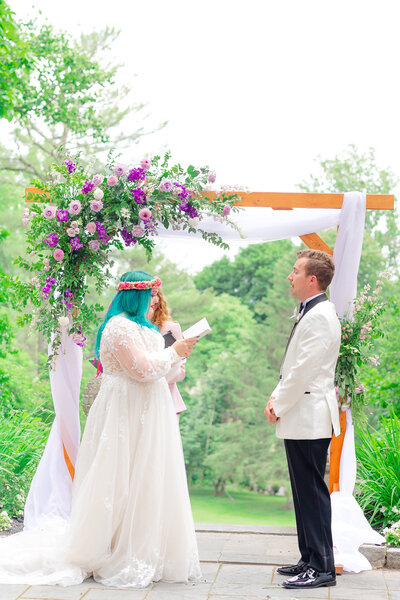 Unique and romantic summer wedding at Gramercy Mansion in Baltimore Maryland