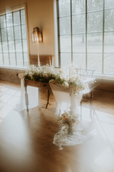 Ethereal wedding lighting and candlelight with romantic look