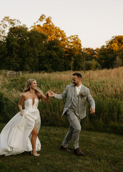 colourful calgary summer wedding