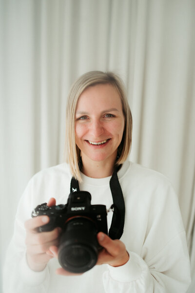 Moments by Liesbeth Keerbergen newbornfotografie