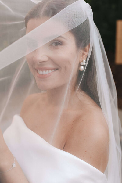 estination-bride-athens-riviera-effortless-glam