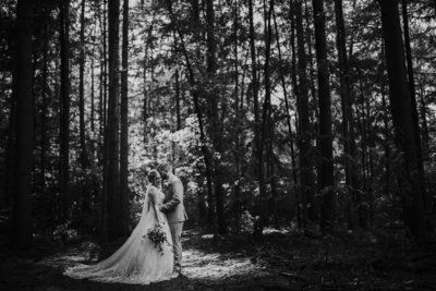Op zoek naar een journalistieke trouwfotograaf? Henri van den Berg is de trouwfotograaf in Ermelo, Putten en Harderwijk!