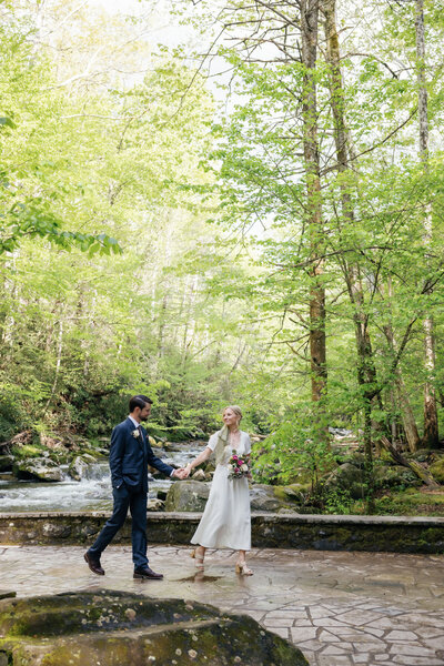 Gatlinburg elopement packages for couples wanting to elope in Gatlinburg at venues