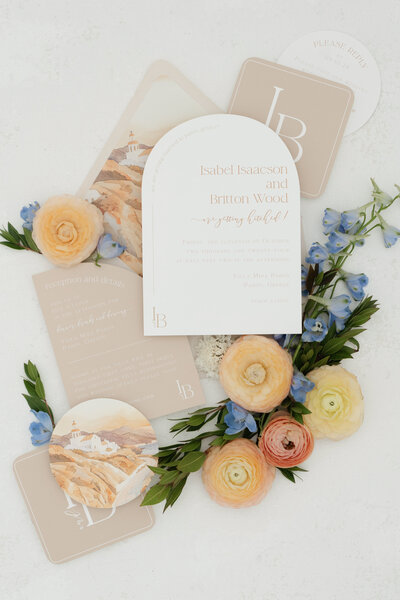 Arch style wedding invitation suite