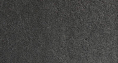 Options de textures et couleurs pour la couverture d’un album souvenir de mariage.