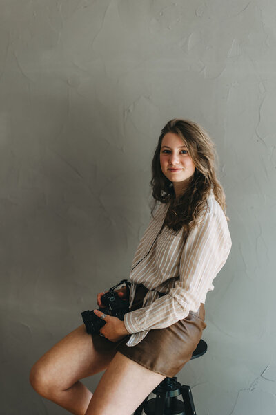 business fotograf münchen annalen lucia löffler lächelt in die kamera