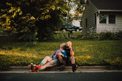 Couple takes a break from roller blading