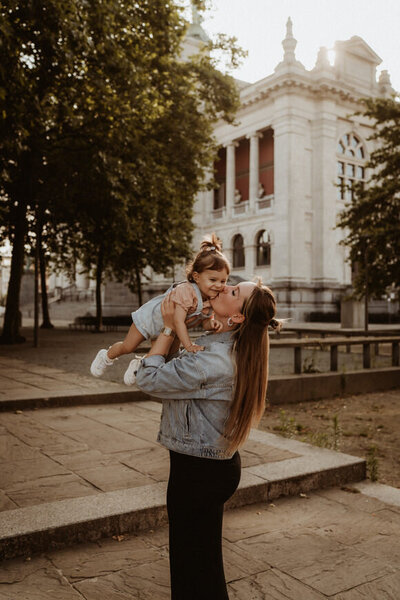 SIMPLESTORIES-08265-1