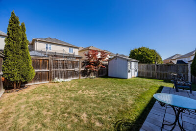 615 Oxbow yard (2)