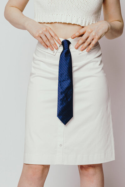 Business casual attire. A-line high waisted cotton skirt with oxford collar waist.
