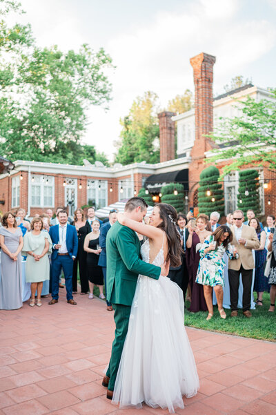 Couple dancing their first dance at historic mankin mansion