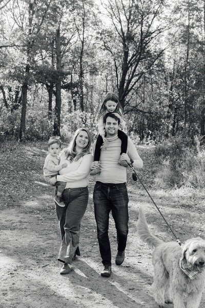 hendrickson-family-b&w-4342