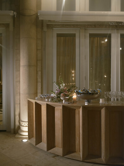 Elegant Escort Display