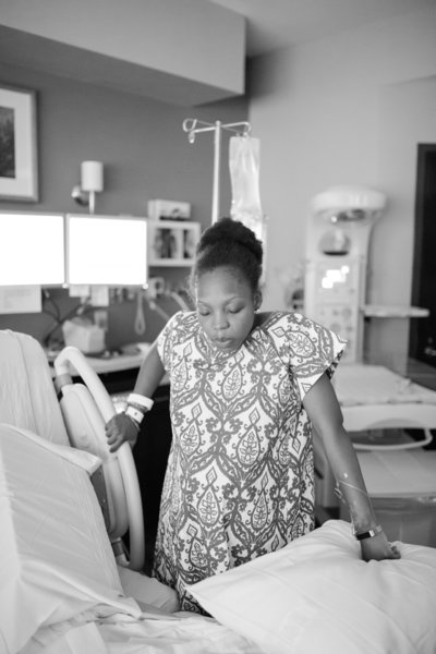 Firsttime mom breathes through contractions at northside atlanta