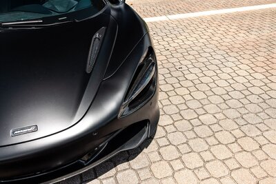 mclaren-720s-spider-convertible-black-for-rent-in-miami-carbon-fiber-mso-front-splitter-017