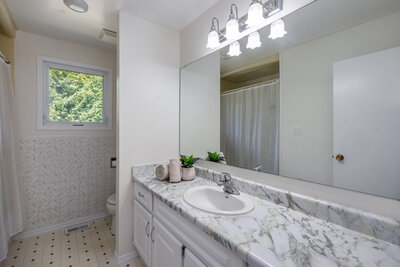 4756 Pollard main bath