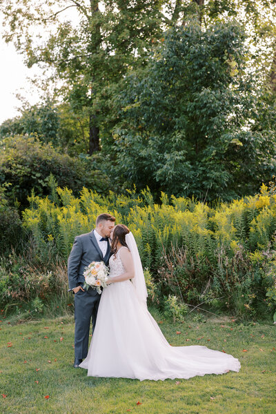 Twinsburg OH wedding photographer, wedding photography in Twinsburg Ohio, wedding photographer near me