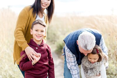 edina-family-little-kids-holiday-card-photos-fall-mini_0003