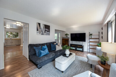 400 Wickham living room (2)