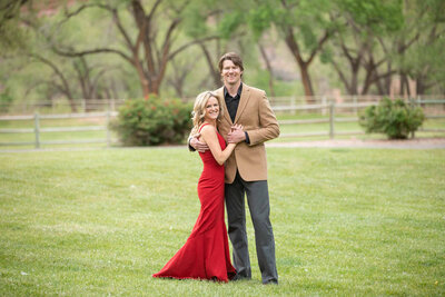 meet telluride wedding photographer