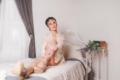 indoor boudoir image by top north carolina photographer charlotte nc