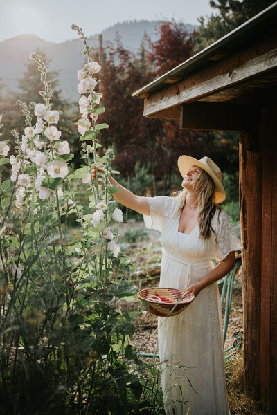 mentoring for women in business with Anastasia Chomlack Brand photographer and retreat facilitator